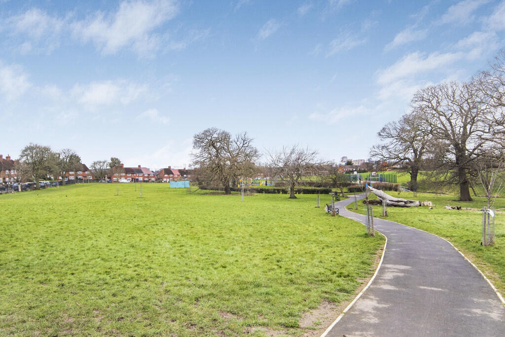 Queenscroft Park