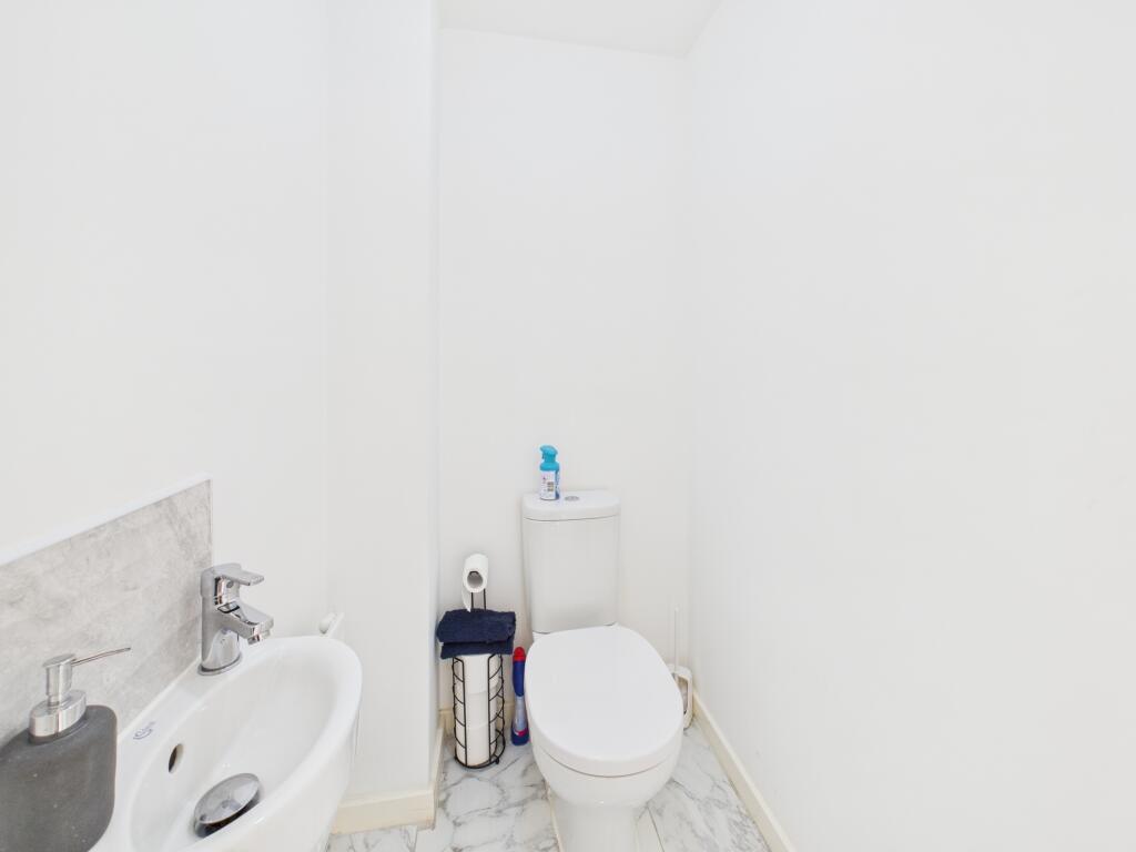 Cloakroom/WC