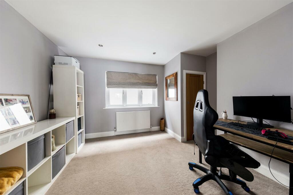 Forest View, E4