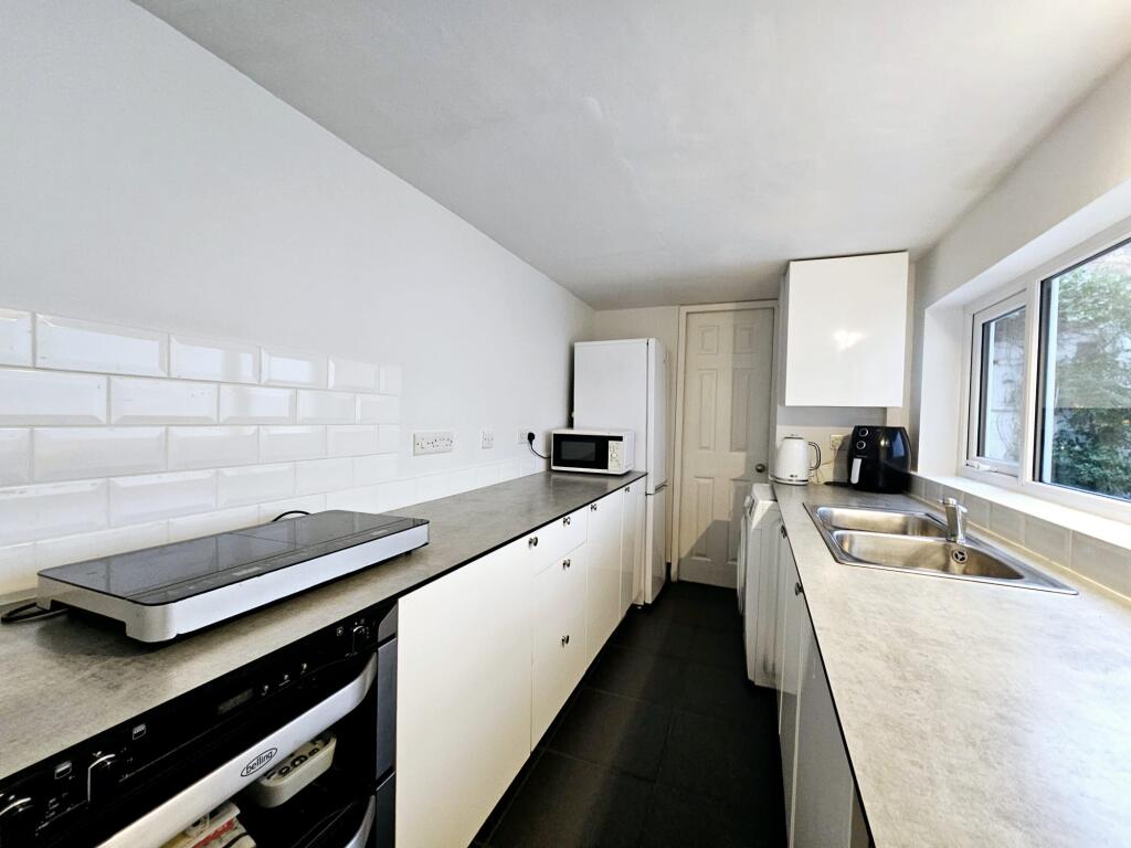 4a5abccf-9f35-4af9-8ef1-5f7f2793b7ca