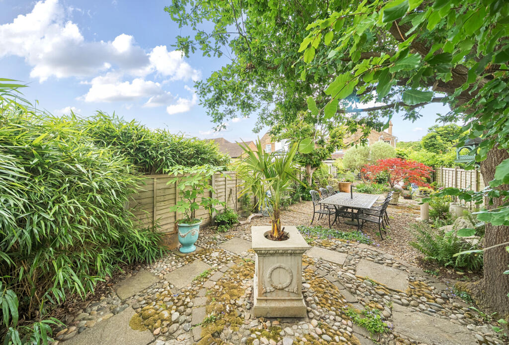 1307110-18-684b10...