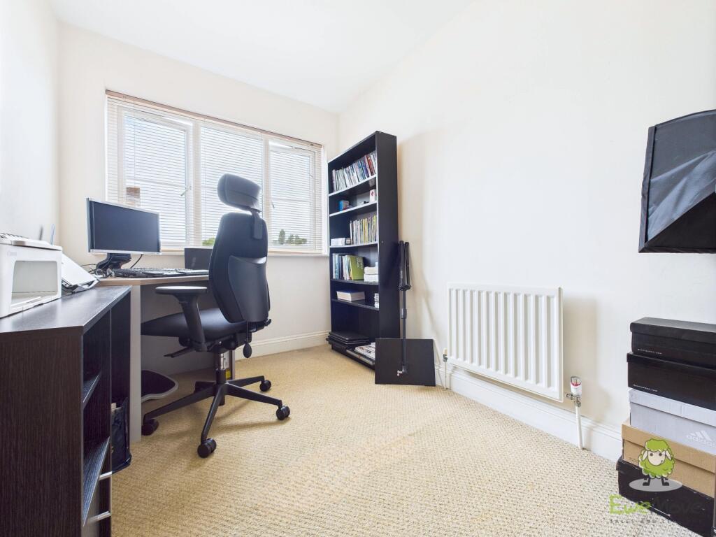 CAM01543G0-PR0144-STILL031