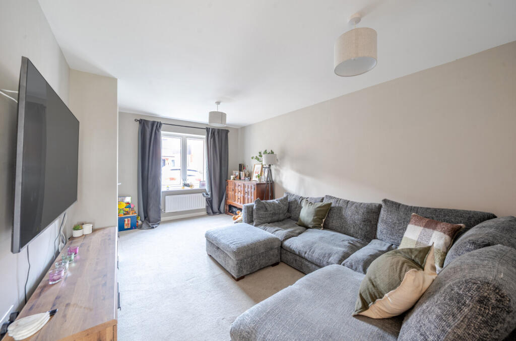 1374839-7-6908a0a...