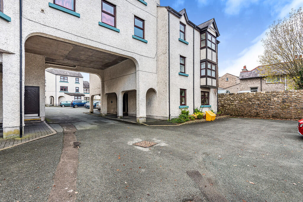County Mews