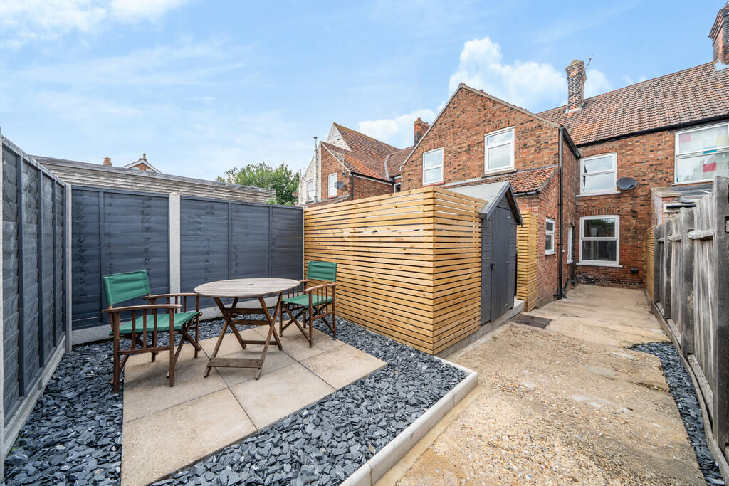 1331077-3-6883a90...