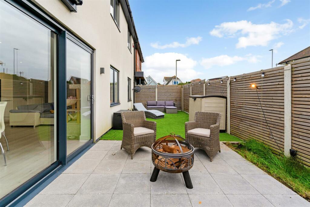 61759_132A Sandbanks Road Poole BH14 8DA  (8).jpg