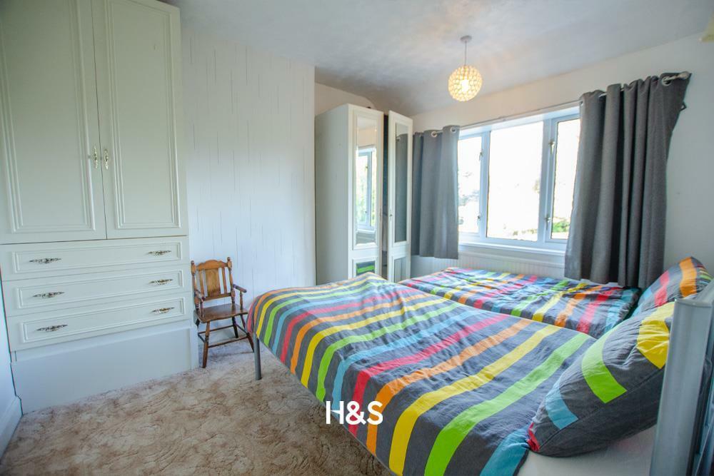 64 watwood bedroom two.jpg