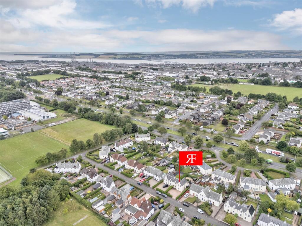 18 Bruce Road Dundee-24.JPG