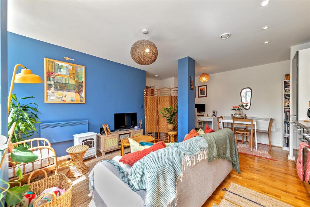 2MartinCourt-14.jpg