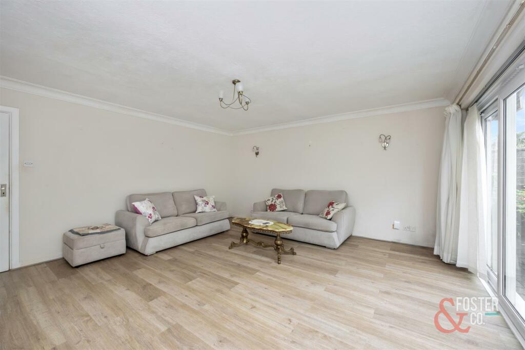 Surrenden Crescent, 17-006.jpg