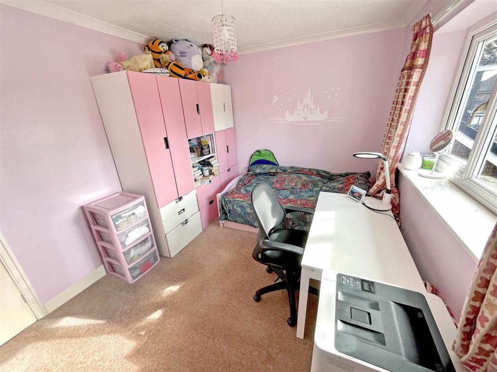 Bedroom 2 Aspect 2.jpg