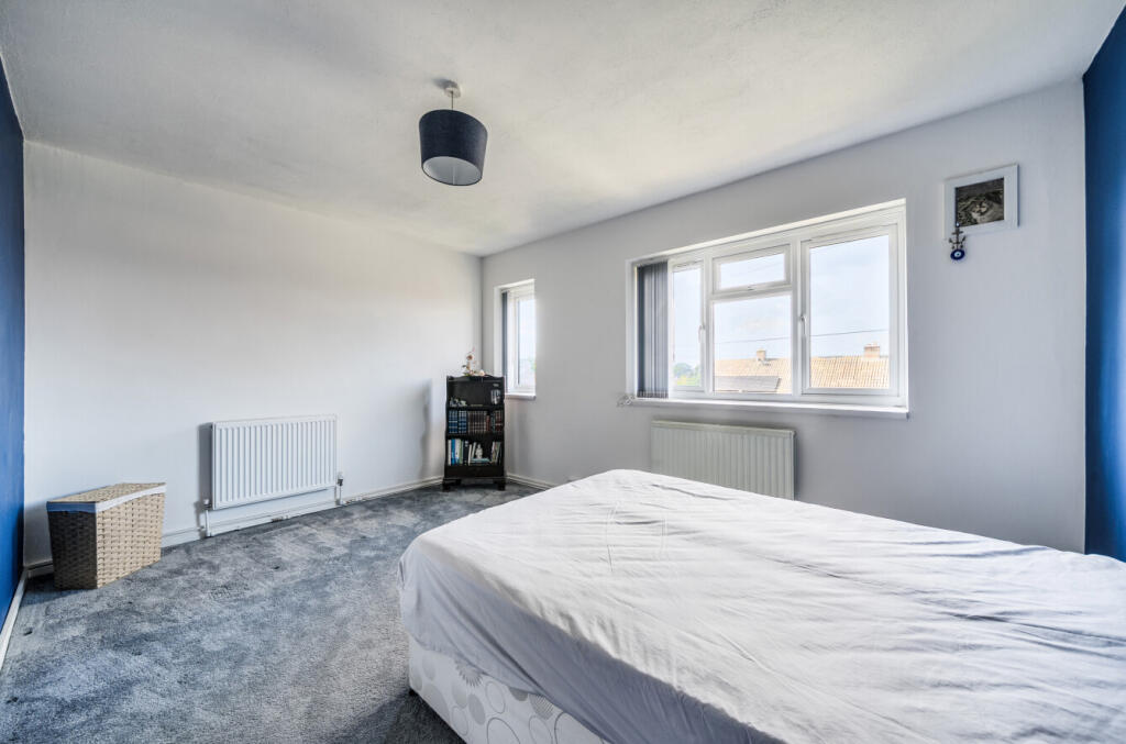 1349504-10-68d5b7...