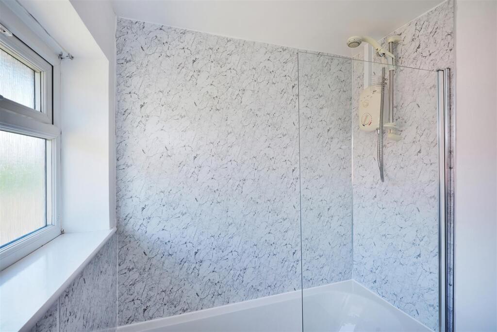 7 St Vincents Close Hereford (22).jpg