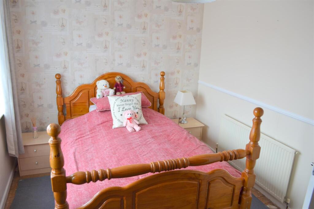 bed11.JPG