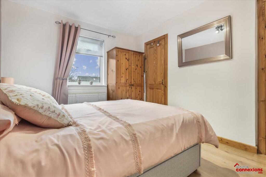 Bedroom One (3)