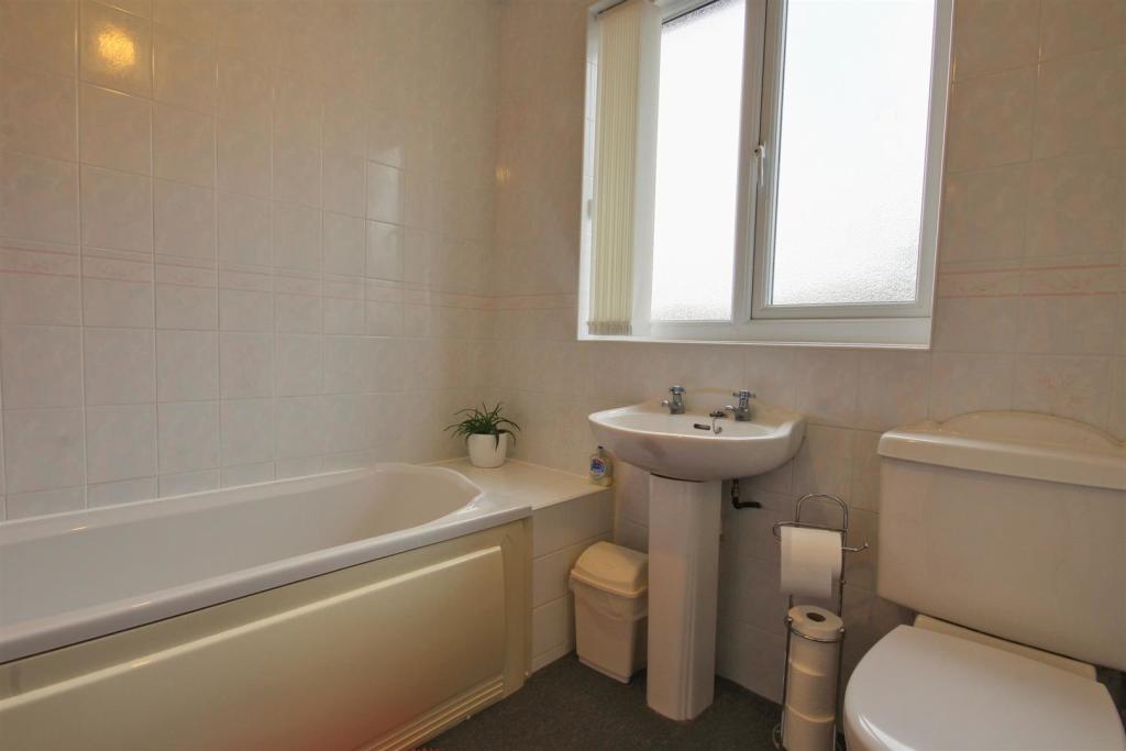 Modern Bathroom