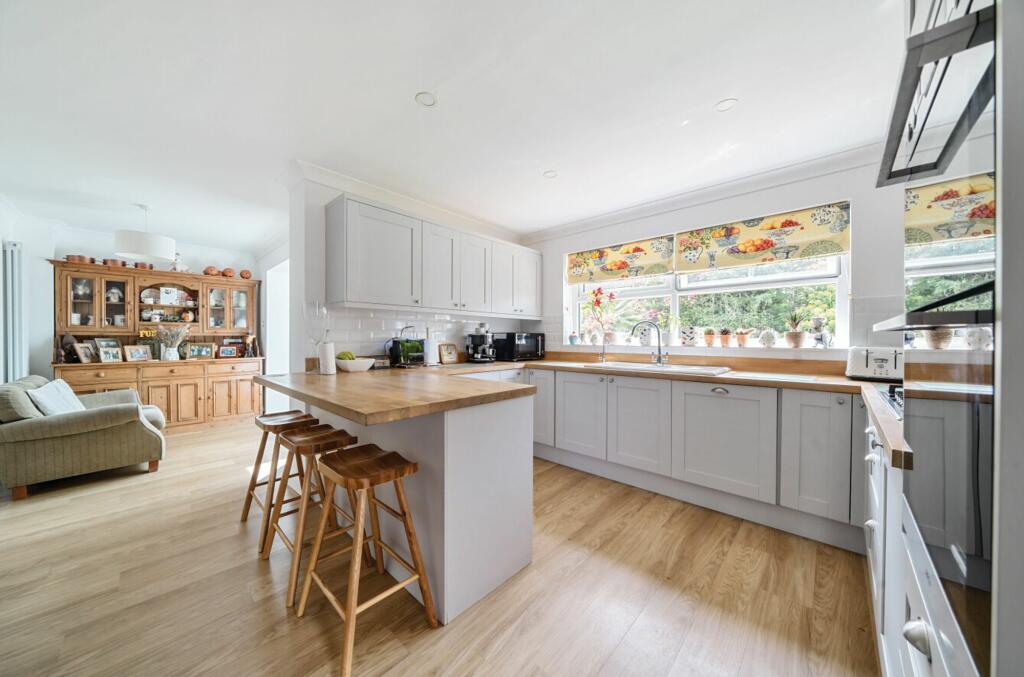 Kitchen/Breakfast Room