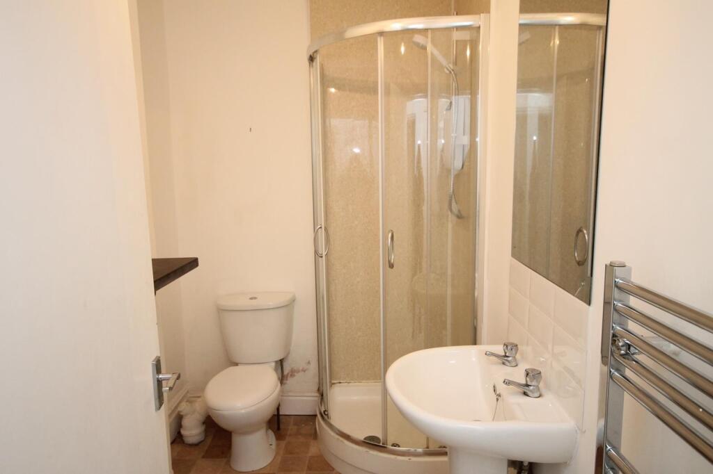 Upstairs Shower Room (Copy).JPG