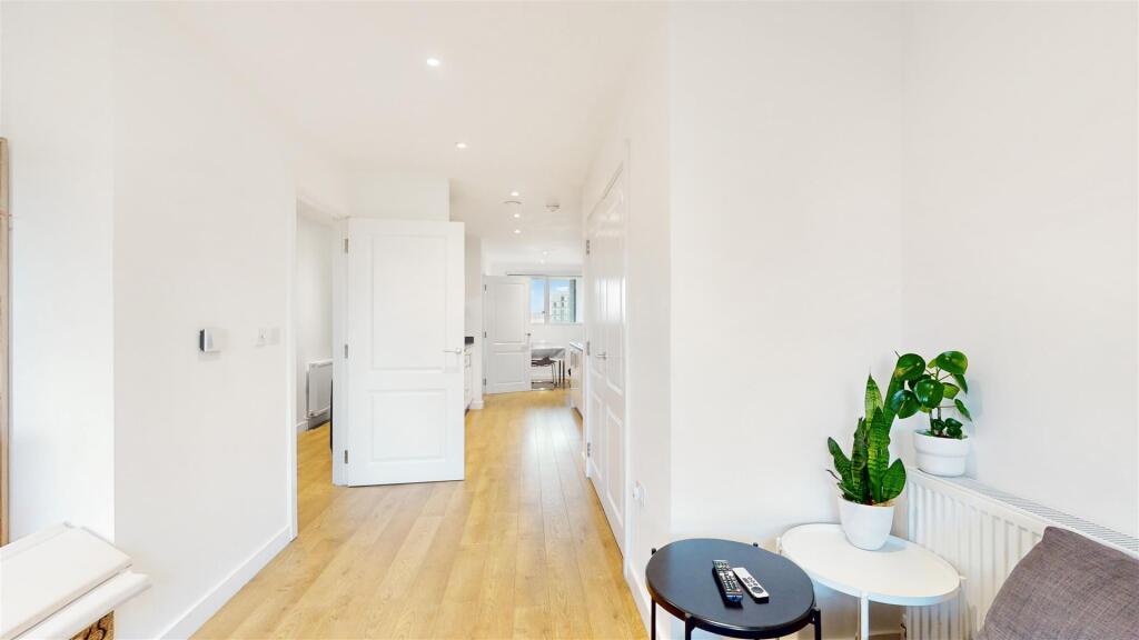 27 Southmere House, 1 Highland Street - u03bQY9ope