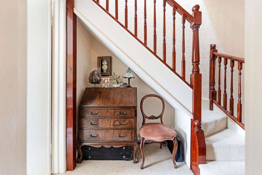 Staircase.jpg