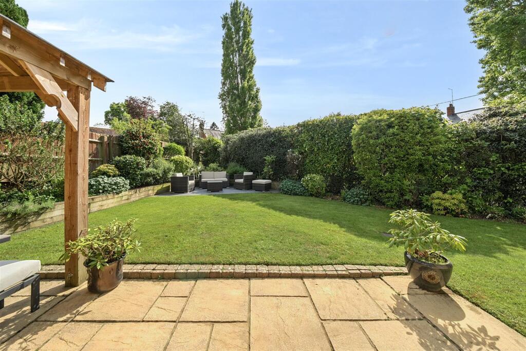 Sycamore House, 2 Mill Lane, Greens Norton (34).jp