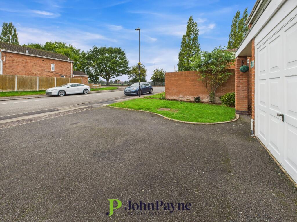 Front Garden Drive