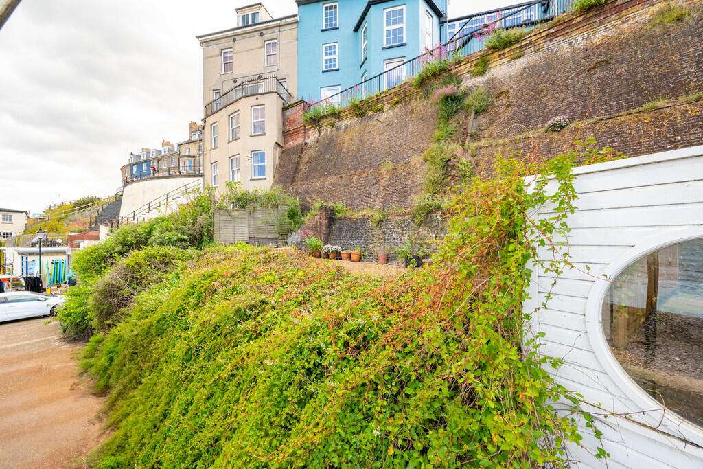 SAP_Cromer_Bath_P...