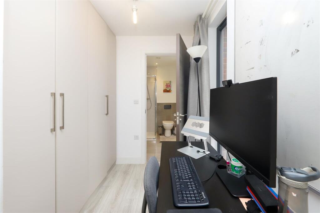 Reve Apartments