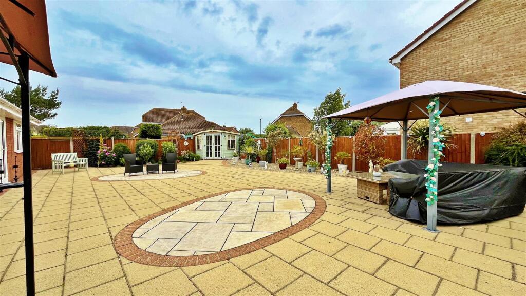 Outside - Rear