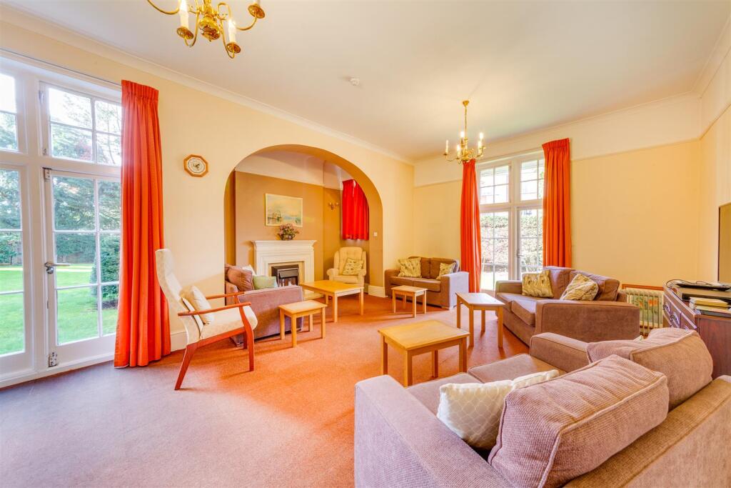 23 Andridge Court, SW19 3JW-3.jpg