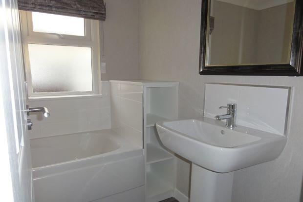 EXAMPLE Bathroom/w.c