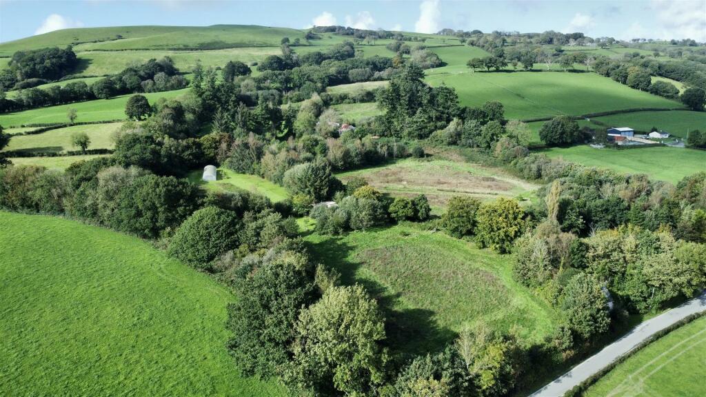 dji_fly_20230929_153352_738_1695998050923_photo_op