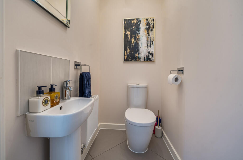 1376875-1-6920721...