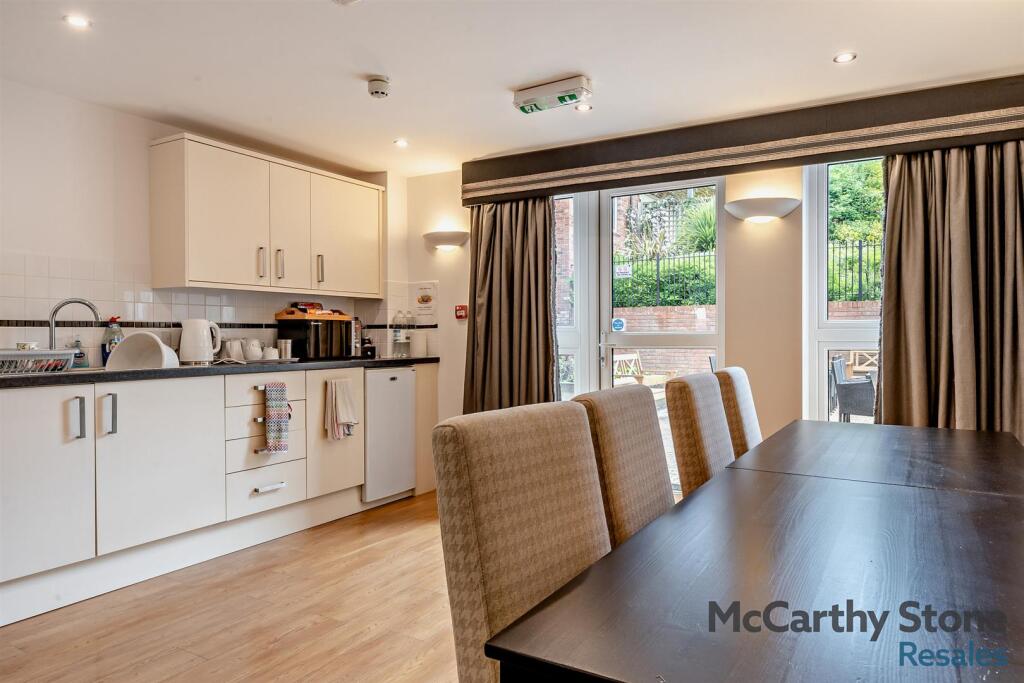 8644447-interior26-800.jpg