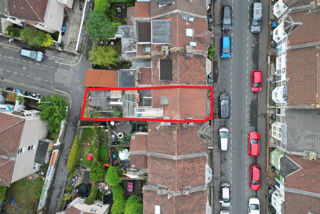 13 Wellington Avenue Montpelier, Bristol BS6 5HP |