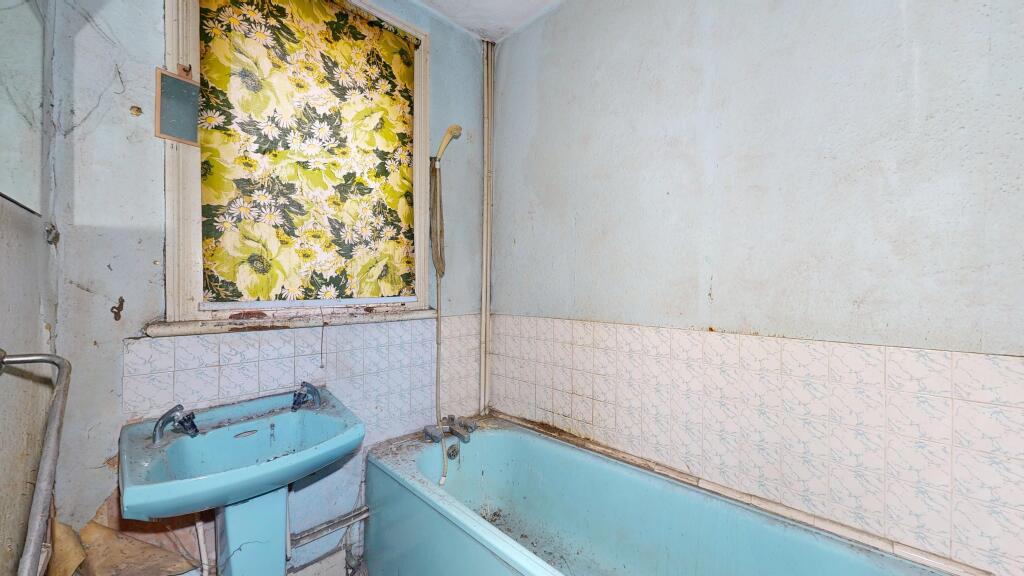 3B Navy Street, Clapham, London SW4 6EY