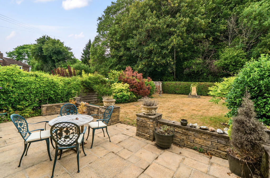 1328506-9-687f527...