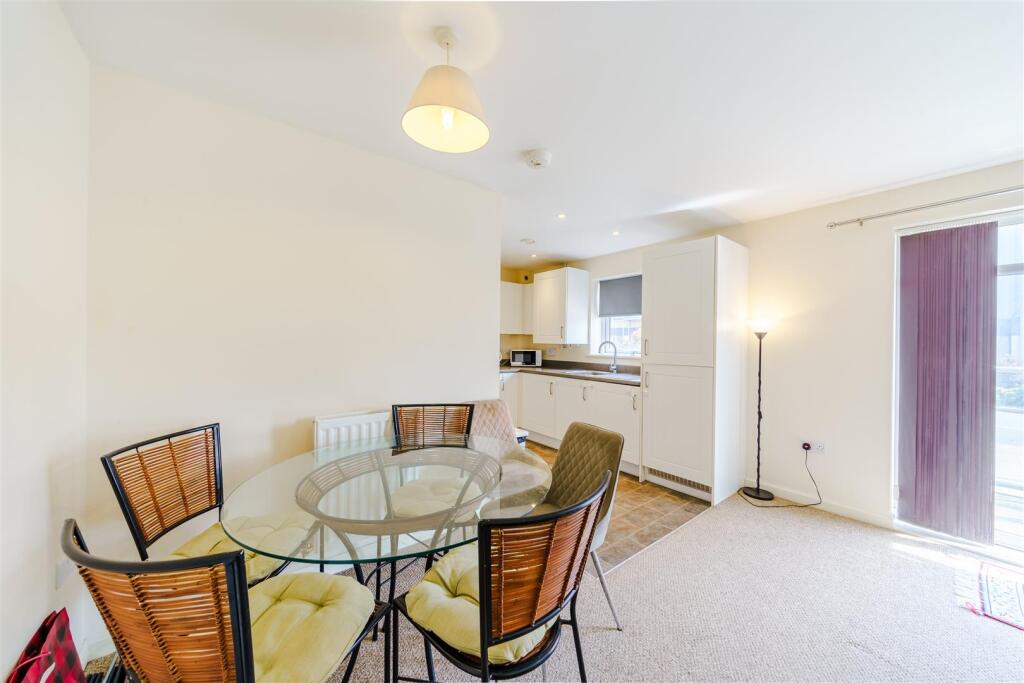 28 Charlton Blvd - Real estate photography by Phot