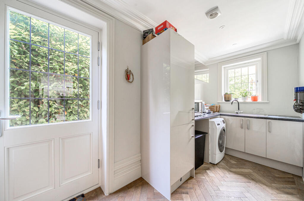 1314396-32-685696...