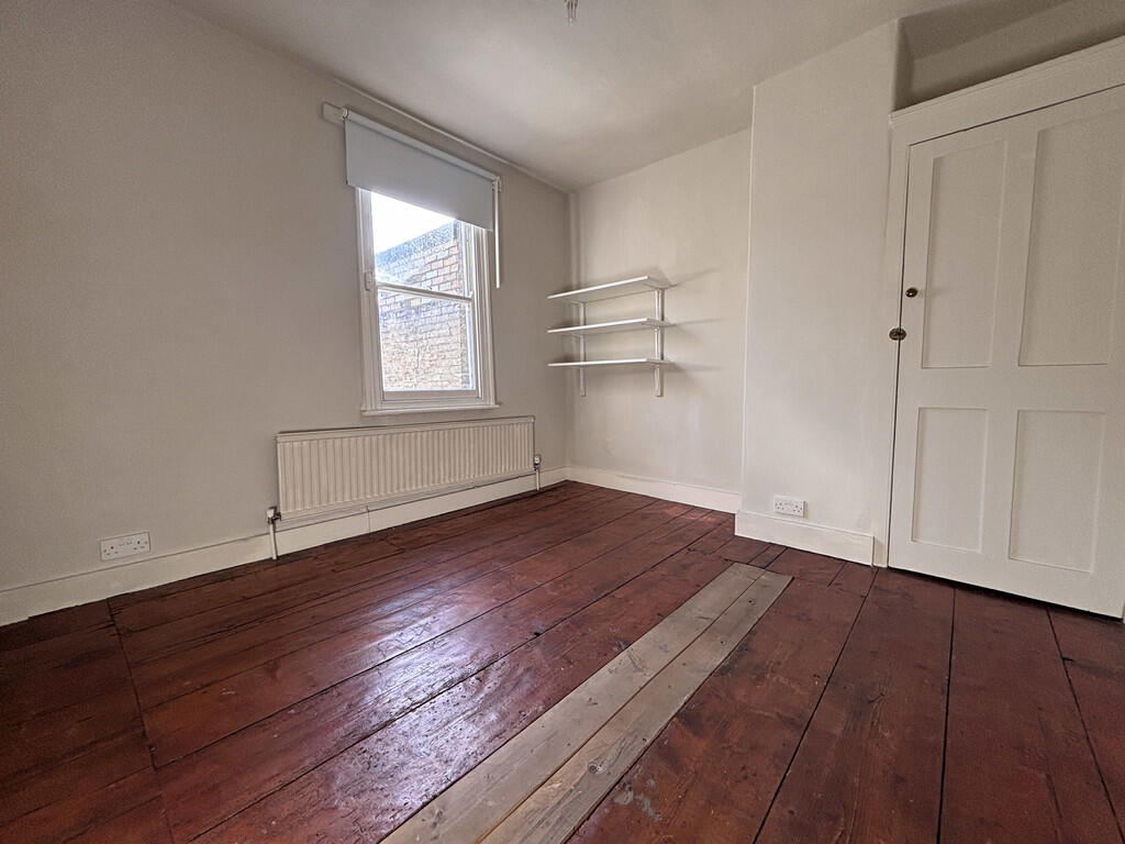 Bedroom 2 (2)