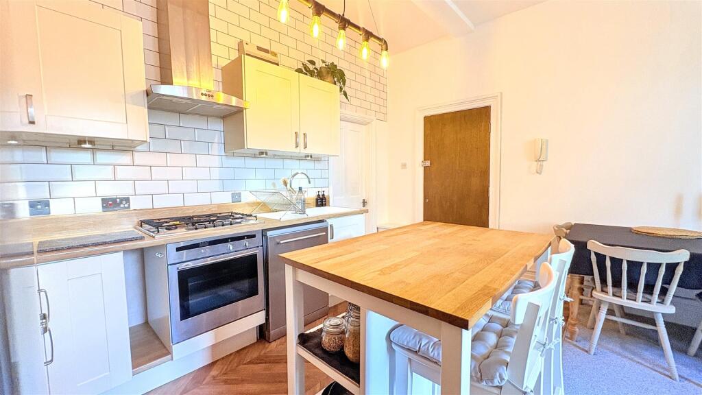 Open Plan Living/Kitchen