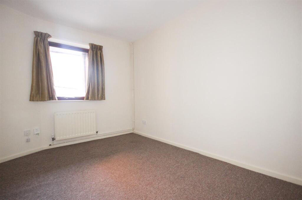 Study/Third Bedroom