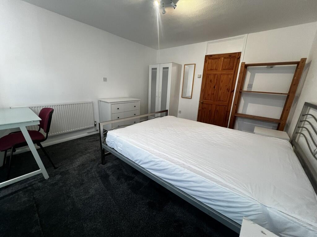 bf644110-Bedroom ...