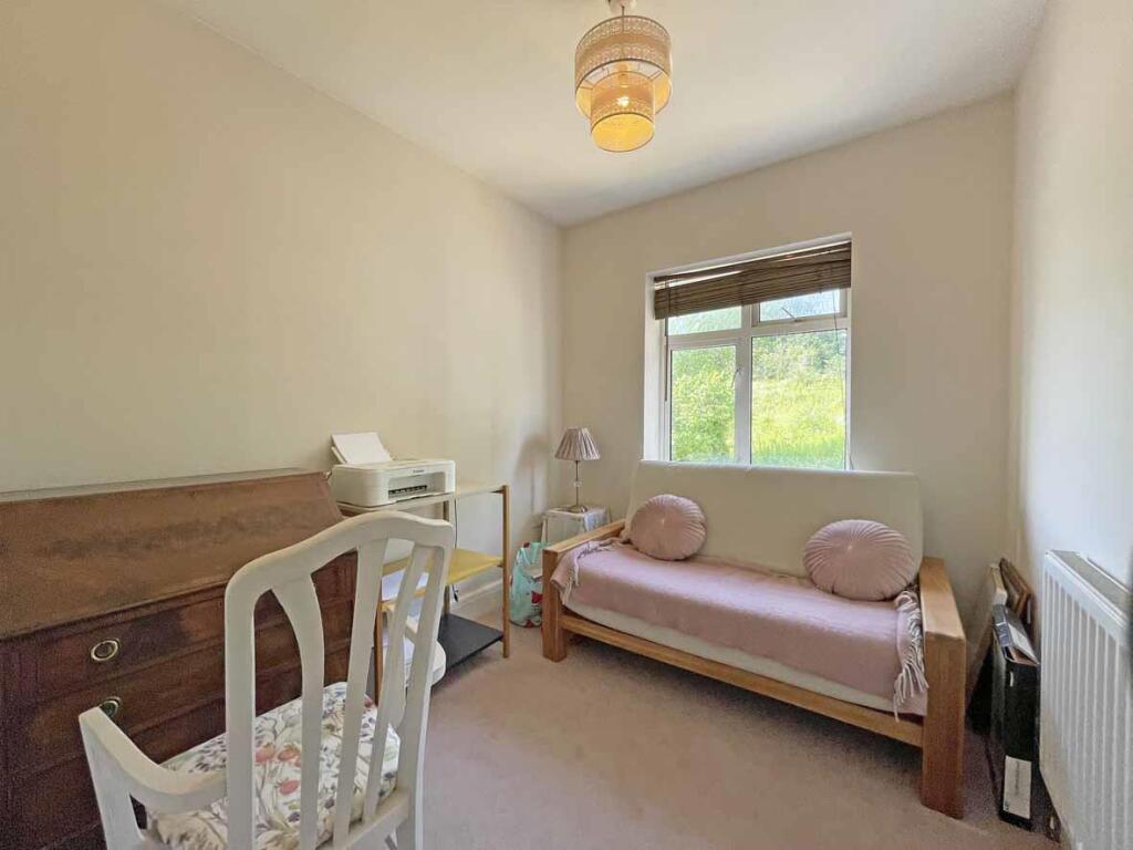 Central Park Avenue 11 Bed 3.jpg