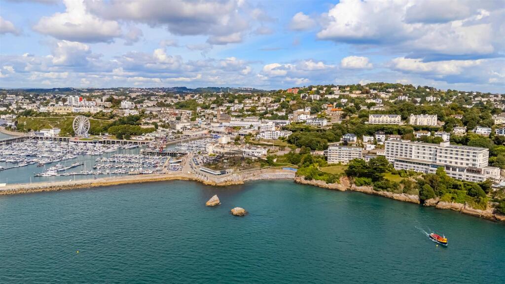 A07 - 5 Park Hall Torquay - 250905.jpg