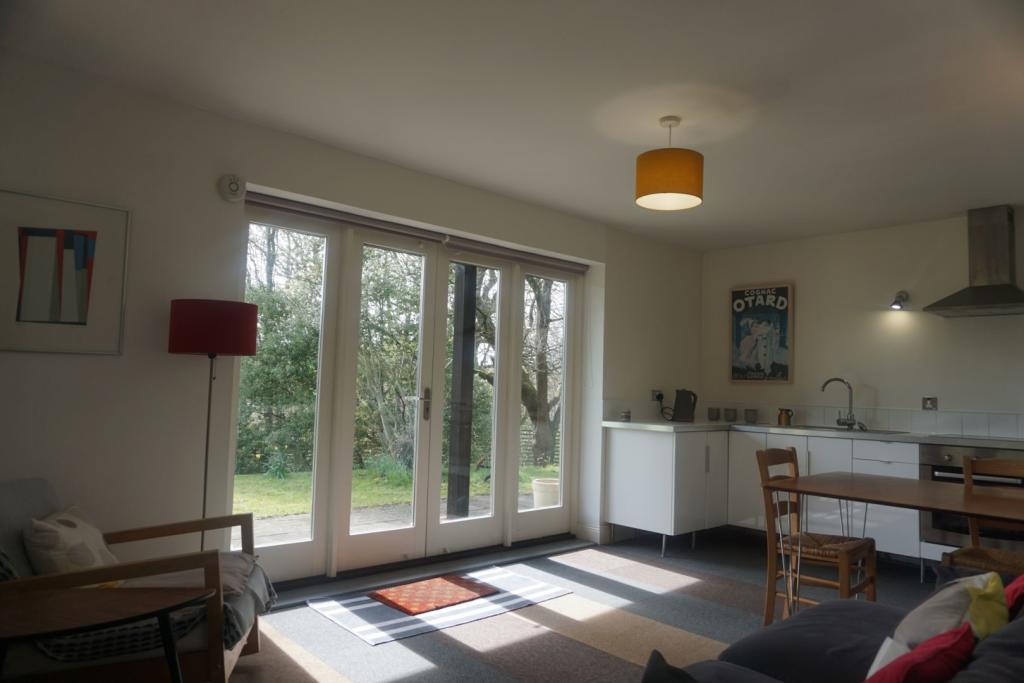 Lounge / Kitchen