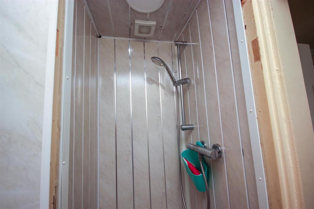 Shower.jpg