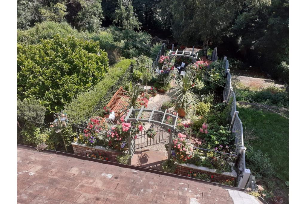 Landscaped  Gardens