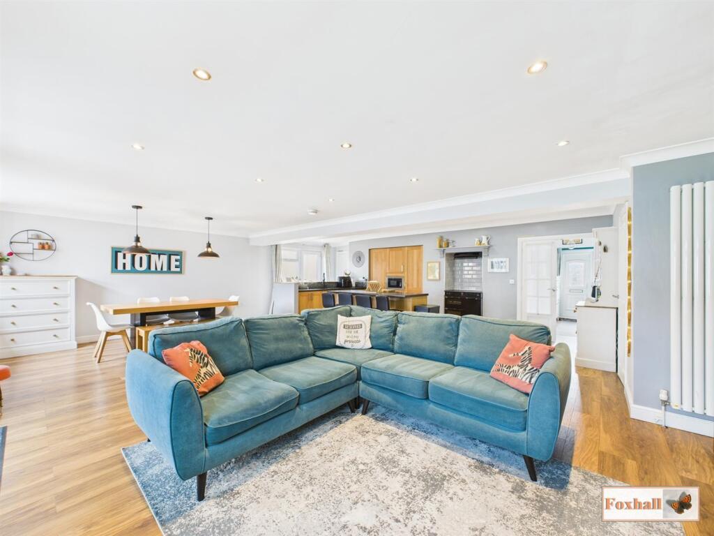 Kitchen / Diner / Family Room