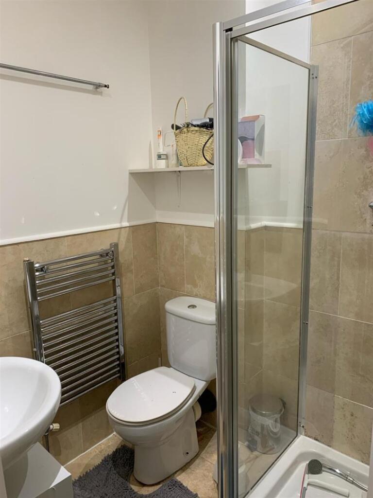 En Suite: